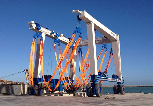 广东珠海300吨游艇搬运机配置差异对比