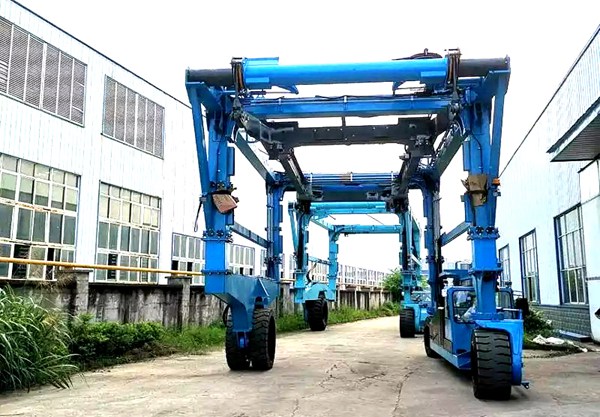 上海集装箱跨运车适合什么场地使用